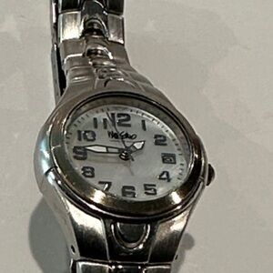 Mossimo stainless Steel Mother of Pearl Face Analog Ladies Watch.